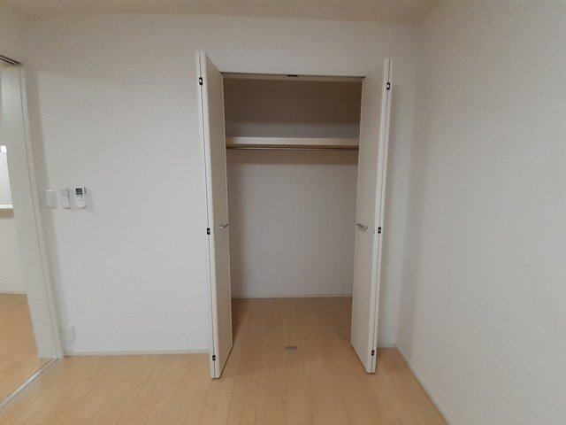 グランソレイユ楠葉Ⅲの収納|便利な収納スペースです