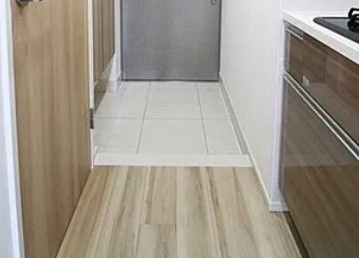 ブラウ南池袋の玄関