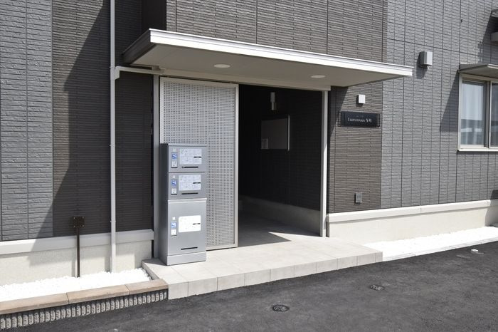 ルミナス寺町のエントランス