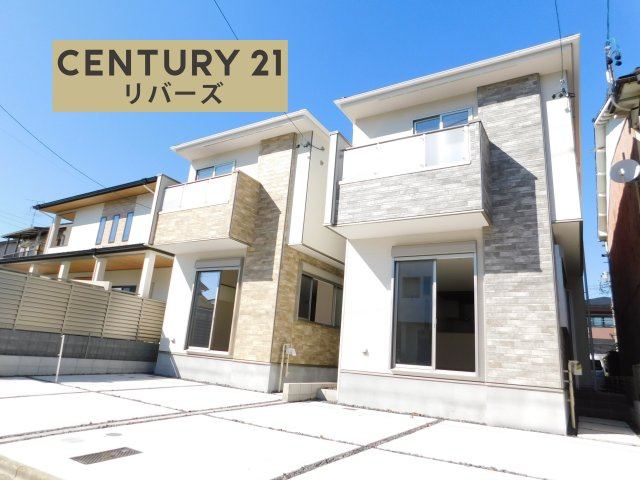 名古屋市中村区日ノ宮町４丁目の新築一戸建の前面道路含む現地写真|☆２号棟☆　　いつでも見学できます♪（お問合せ当日、平日、水曜、夜間でもＯＫ）　駐車並列２台可！　長期優良住宅！　ＺＥＨ水準！　三面採光ＬＤＫ１７．４帖♪　スーパーやコンビニ、病院徒歩１０分圏内！