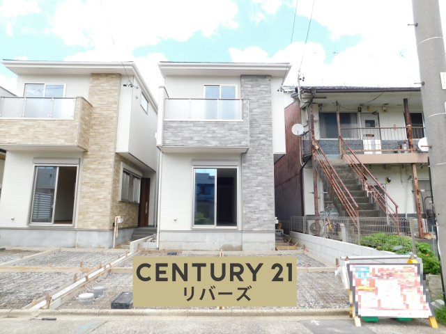 名古屋市中村区日ノ宮町４丁目の新築一戸建の外観|☆２号棟☆　　いつでも見学できます♪（お問合せ当日、平日、水曜、夜間でもＯＫ）　駐車並列２台可！　長期優良住宅！　ＺＥＨ水準！　三面採光ＬＤＫ１７．４帖♪　スーパーやコンビニ、病院徒歩１０分圏内！