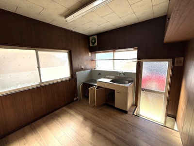 【キッチン】 | 西長戸町　一戸建