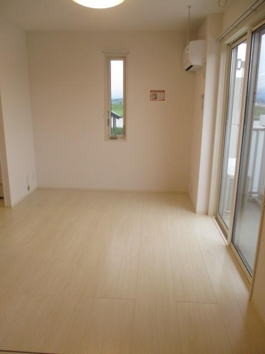 D-room F.京町の居間・リビング|居間です