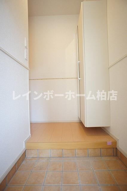 特典：仲介手数料が50％OFFです‼の玄関|シューズボックスがあります