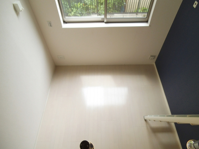 クレセール赤羽の寝室|ロフトから見たお部屋です、高さがあります☆