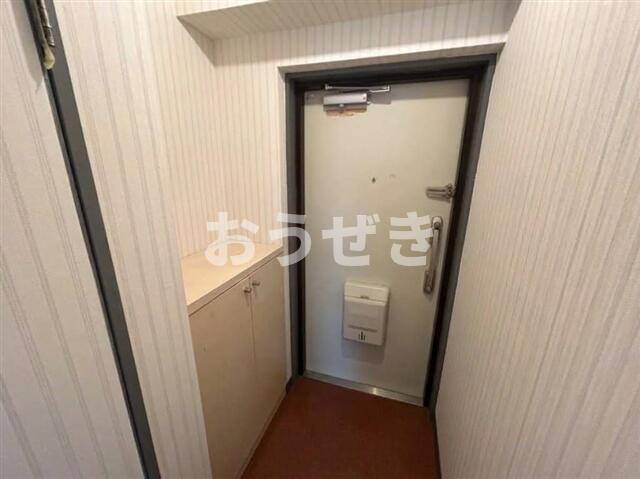 上大岡ダイヤモンドマンションの玄関