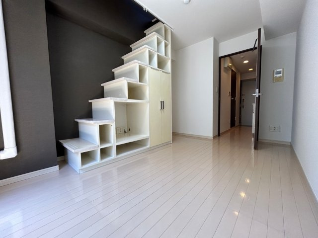 グラントゥルース大森プレミオの居間・リビング|ゆったり過ごせる居間です