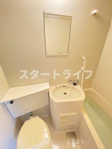 大阪市東淀川区西淡路１丁目の賃貸マンションの洗面所