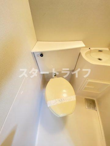 大阪市東淀川区西淡路１丁目の賃貸マンションのトイレ
