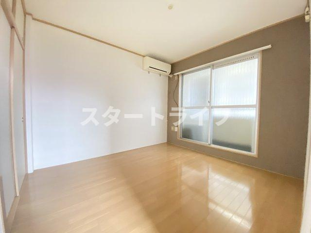 大阪市東淀川区西淡路１丁目の賃貸マンションの居間・リビング