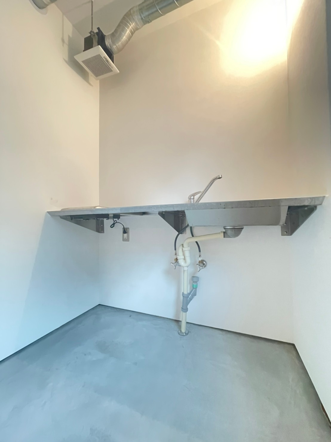 W&R APARTMENT01のキッチン