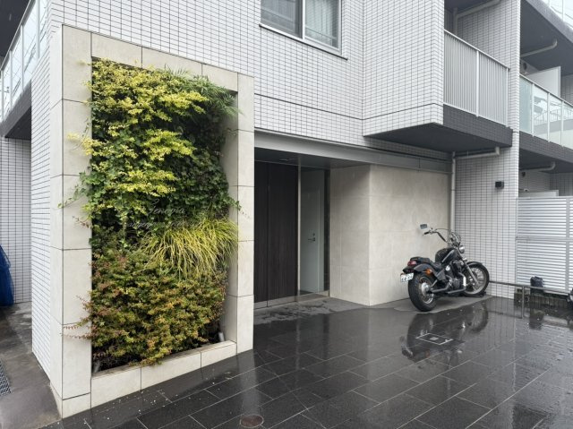 【エントランス】