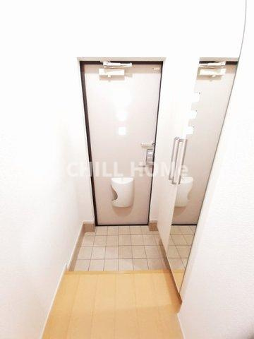 グラン・シャリオの玄関|当社、チルホームのHPもご覧ください(^^)/物件情報多数♪