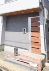 シルクロード原市のエントランス