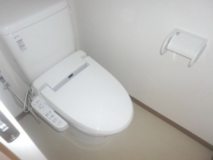 ラビエール常磐のトイレ|※別部屋参考写真