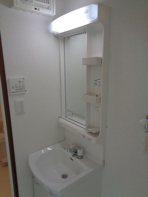 ヴィラート上尾本町の独立洗面台