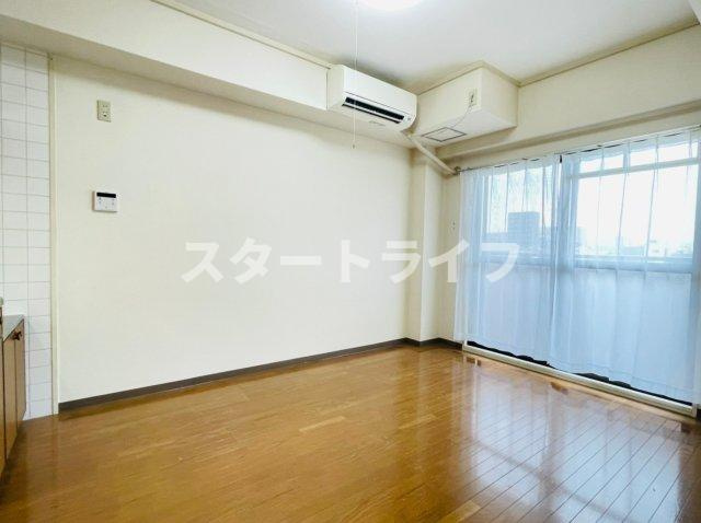 大阪市淀川区西三国１丁目の賃貸マンションの寝室