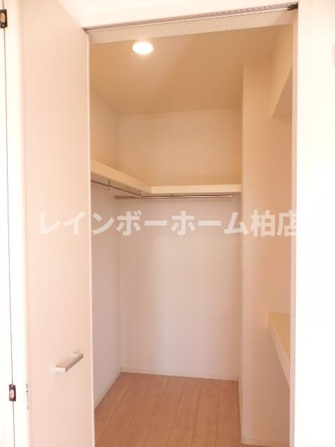 特典：仲介手数料が50％OFFです‼の収納|ウォークインクローゼットです