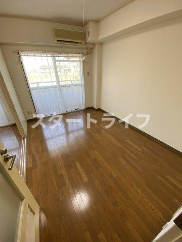 大阪市淀川区西三国１丁目の賃貸マンションの寝室