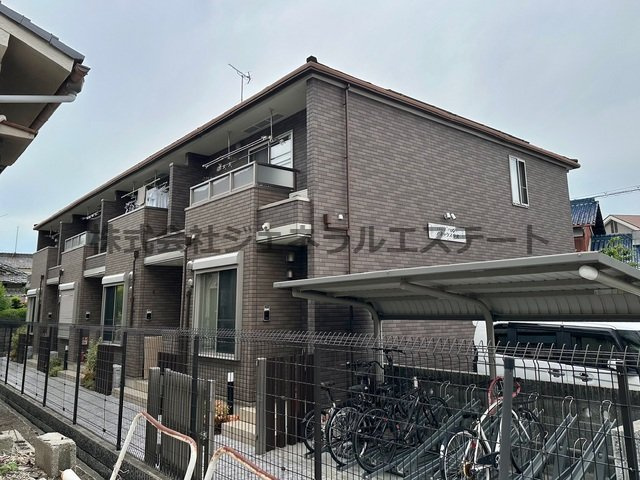 アネックス　中央の外観|落ち着いた雰囲気の外観です