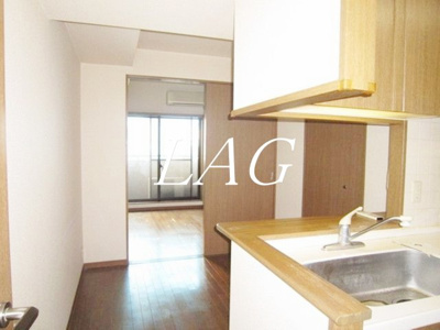 【居間・リビング】 | コスモ小石川 | 洋室のお部屋です。