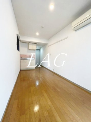 【居間・リビング】 | ウィナーズＳＵＺＵＫＩ | 洋室のお部屋です。