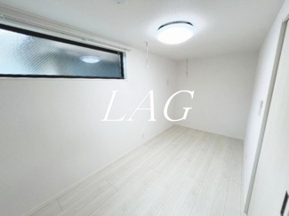 【居間・リビング】 | セレンディピティ浅草 | 洋室のお部屋です。