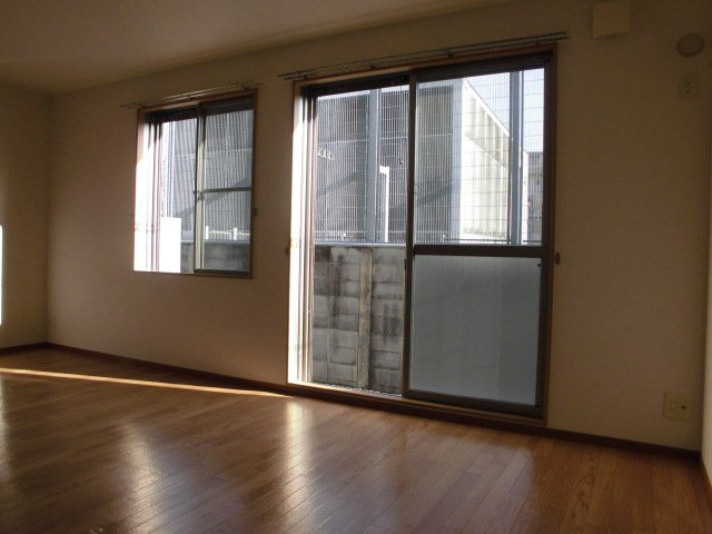 エル・セレーノ豊中本町の居間・リビング