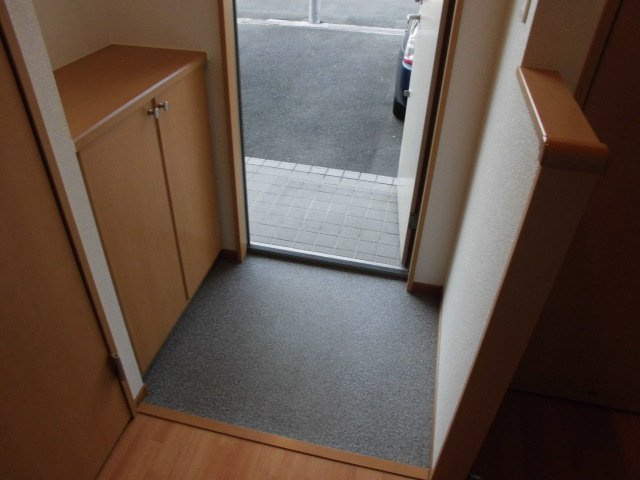 エル・セレーノ豊中本町の玄関