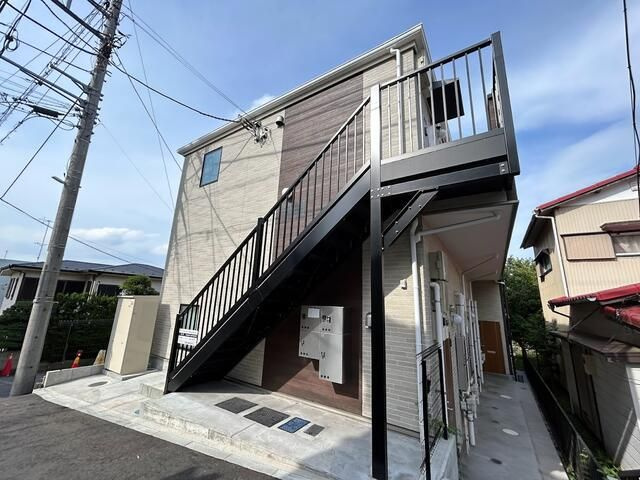 アンダンテ鶴ヶ峰の外観