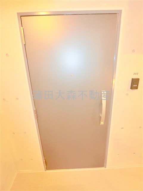 Co-W Residenceの玄関