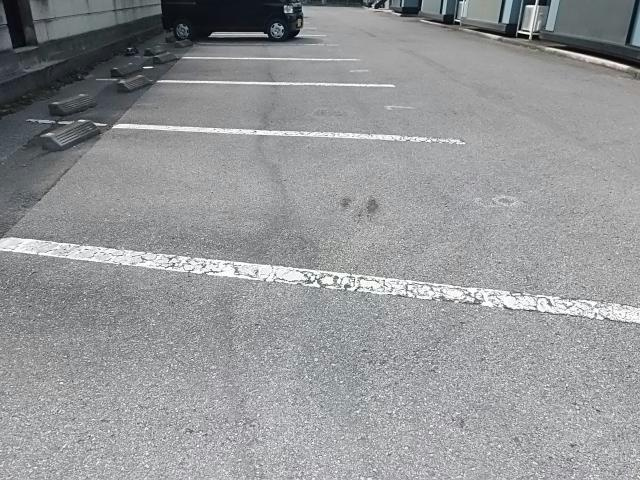 【駐車場】 | メゾンワイズ | 駐車場