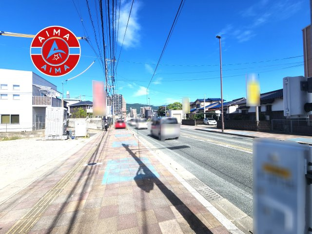 大野城市上大利2丁目第1-2棟（2号棟）の外観|前面道路含む現地の写真です。