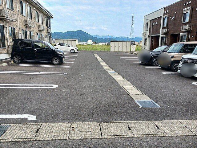 ベレタ　Ｂの駐車場