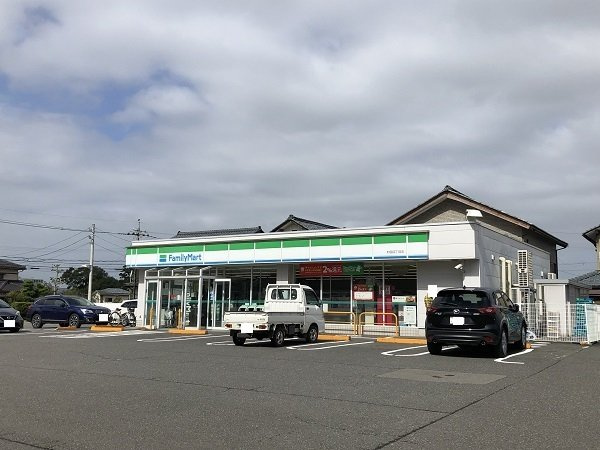 ベレタ　Ｂの周辺|ファミリーマート村国４丁目店まで1300m