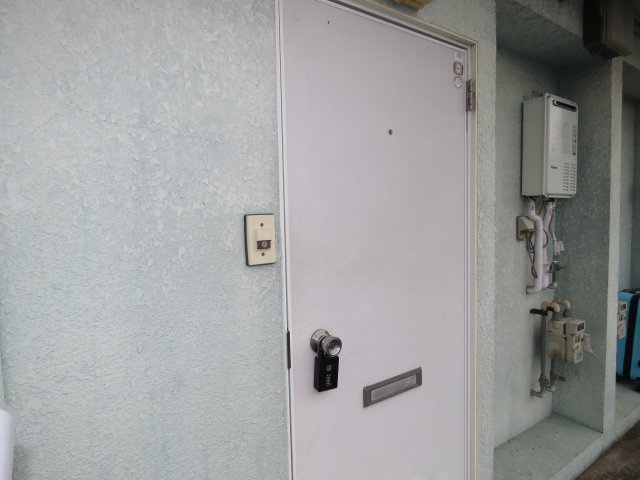 ヒルズ第Ⅱの玄関