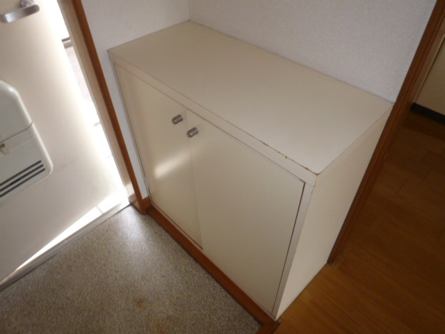 倉敷市林のアパートの玄関