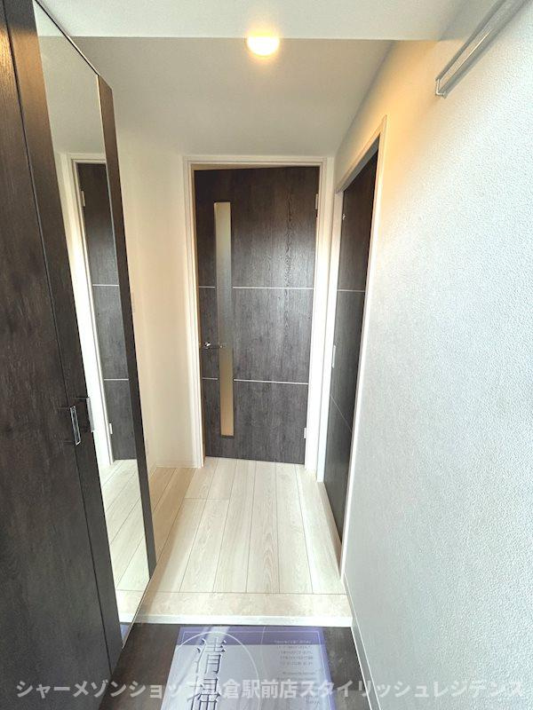 LEGEND紺屋町の玄関