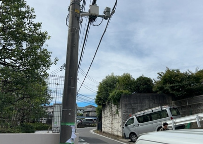 【展望】 | 町田・パークホームズ | 眺望の良さを楽しめるダイニングキッチンで家族団らんの時間を過ごしてはいかがでしょうか。バルコニーから見える景色を家族で眺める時間は、時間が経つのを忘れてしまいそうですね。是非、現地を見に行きましょう！