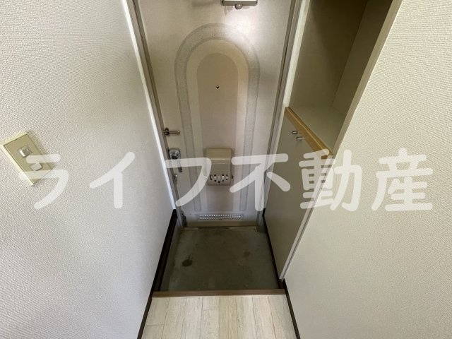 アイケイハイツ高井田B棟の玄関|玄関です