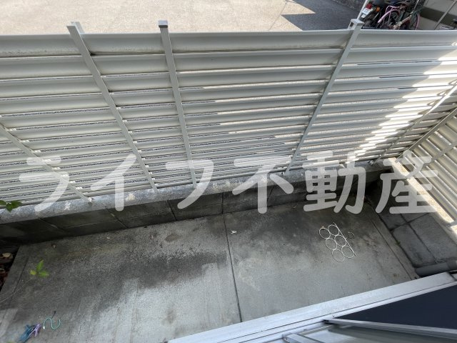アイケイハイツ高井田B棟のバルコニー|広々としたバルコニーです