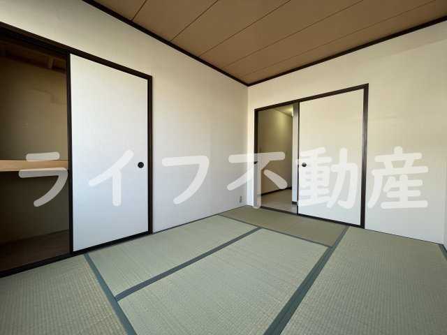 アイケイハイツ高井田B棟の和室|来客時にも便利な和室付き