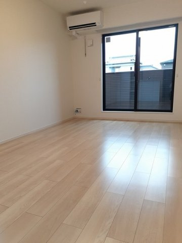 【居間・リビング】 | アルカディアⅠ | 使いやすい居間です