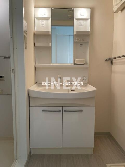 川崎市中原区宮内２丁目の賃貸マンションの独立洗面台