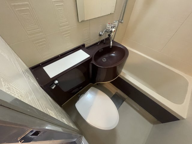 【トイレ】 | リバーヒルハイツ | ゆったりとした空間のトイレです