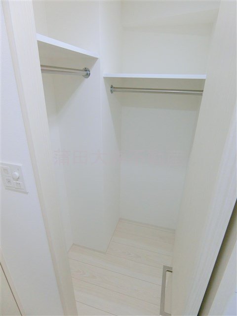 リテラス蒲田の収納|ウォークインクローゼット　収納！