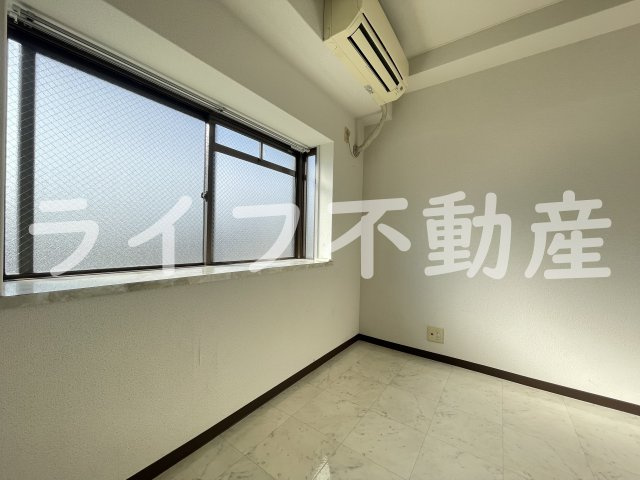 メビウス永和レジデンスの洋室|使い勝手のいい洋室です