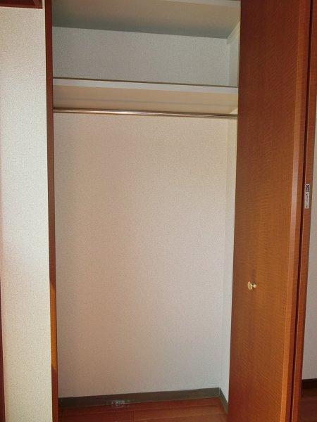 新品家具付きマンション高円寺南3(KaGood東京)の収納