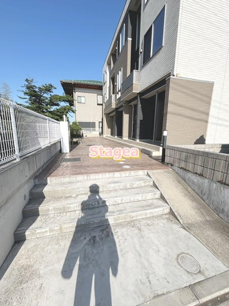 プレミアムヒルズのエントランス