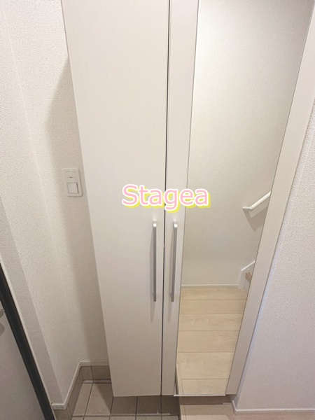 プレミアムヒルズの玄関